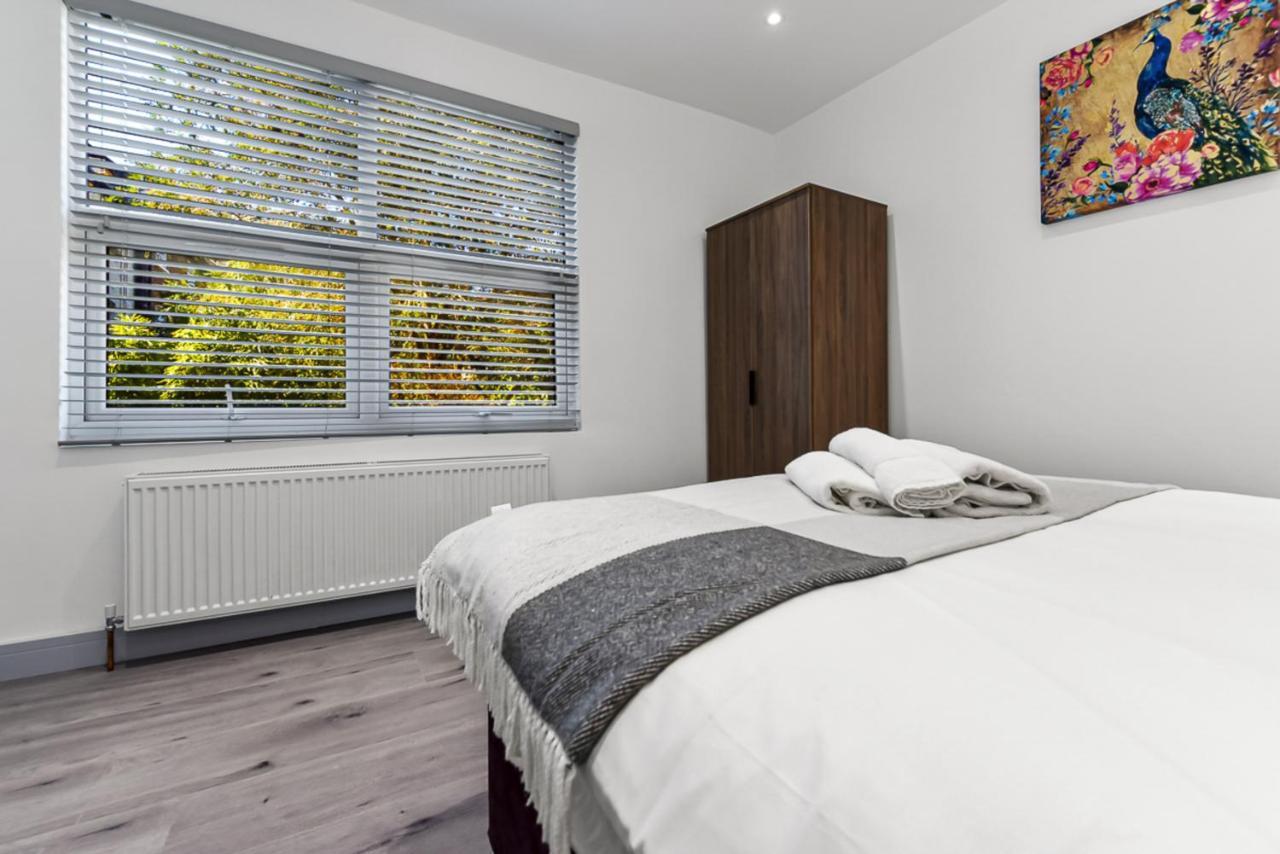 Amazing 2 Bedroom Apartment In Greater Londres Extérieur photo